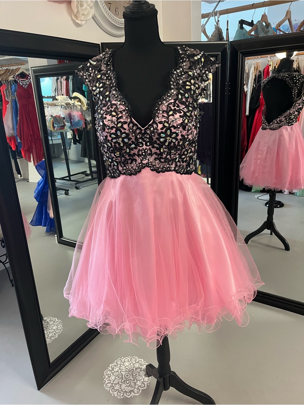 Tony Bowls Black Embellished Bodice Pink Tulle Short Prom Dress